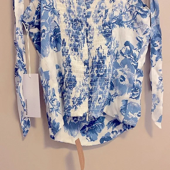 Reformation summer top in size 2, Olympia floral agean blue pattern - Picture 6 of 7
